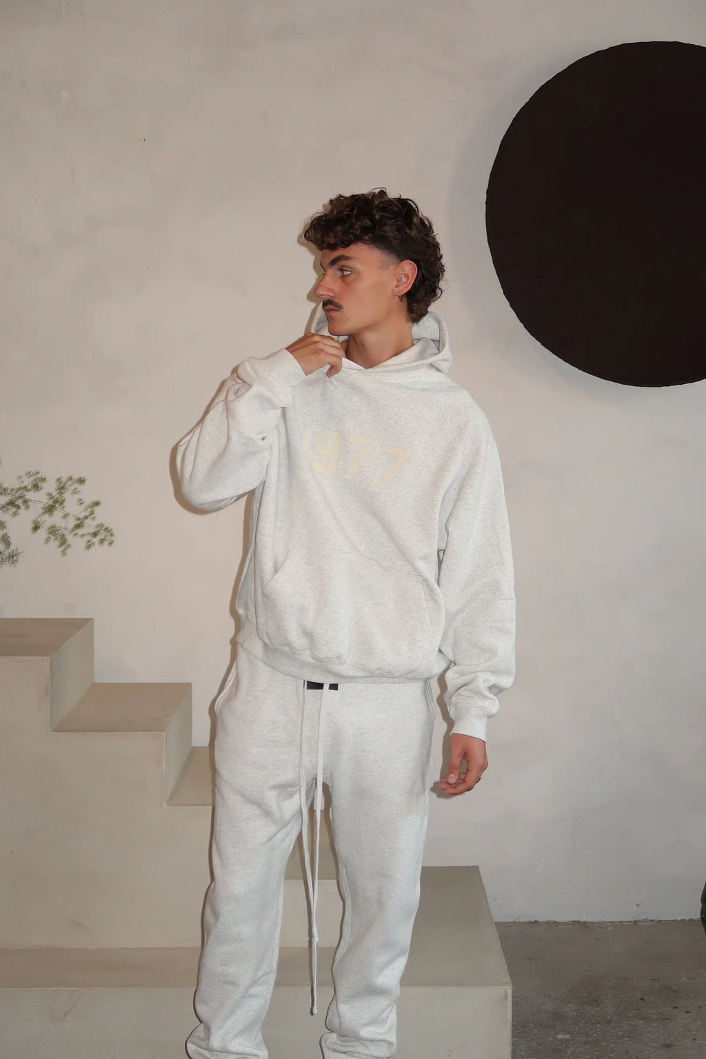 Ensemble complet gris clair Fear of God Essentials 1977