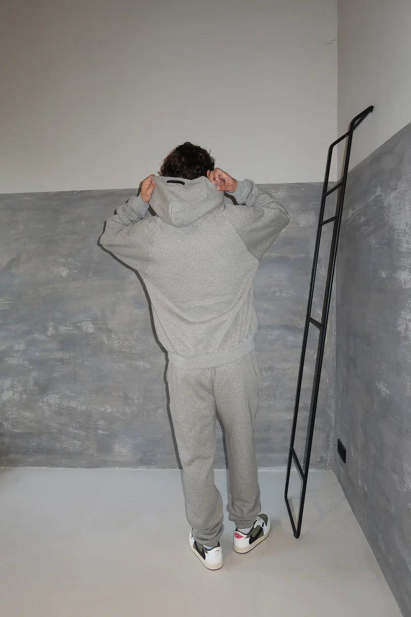 Ensemble complet gris Fear of God Essentials 1977