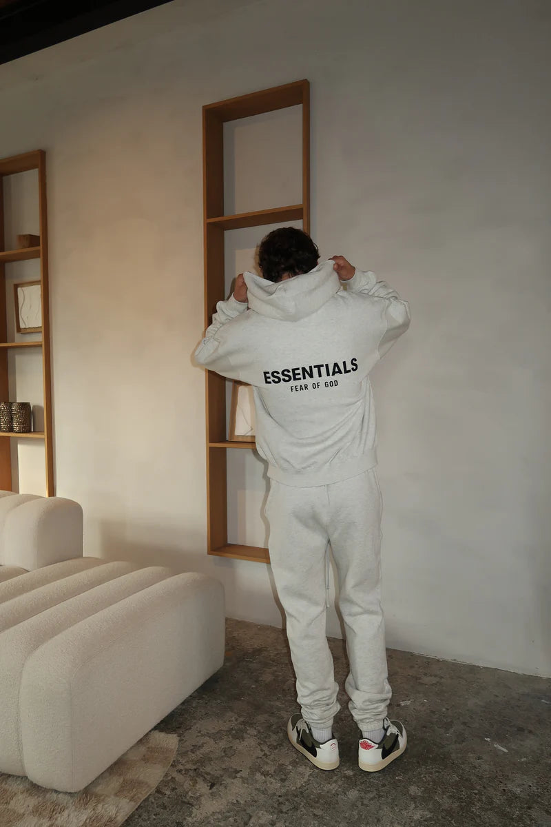 Ensemble complet gris clair Fear of God Essentials